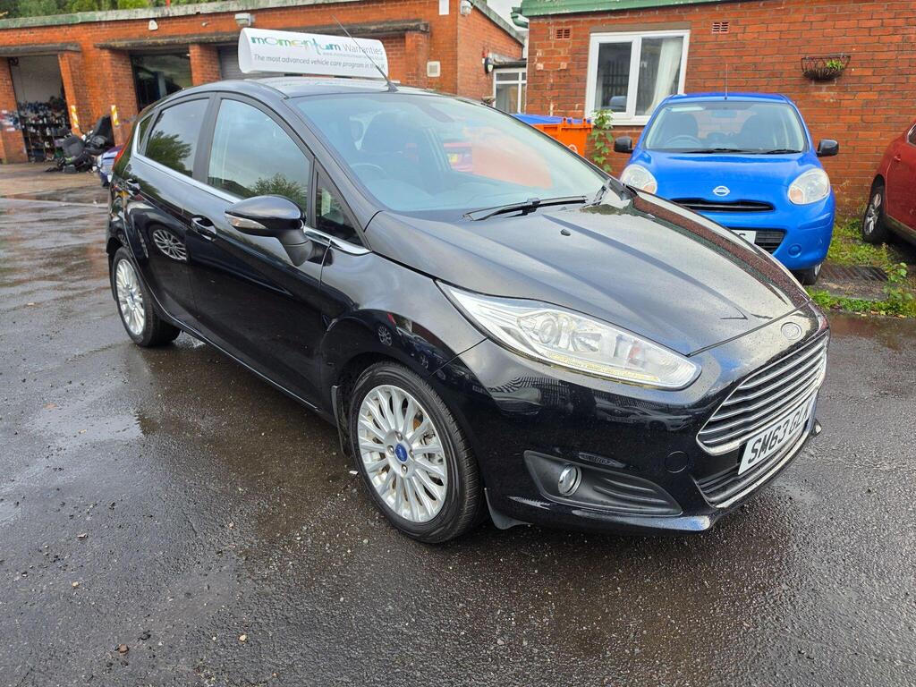 Ford Fiesta Hatchback 1.0T EcoBoost Titanium Euro 5 (s/s) 5dr