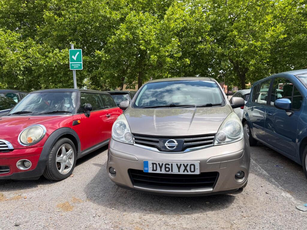 Nissan Note Hatchback 1.6 16V n-tec Auto Euro 5 5dr