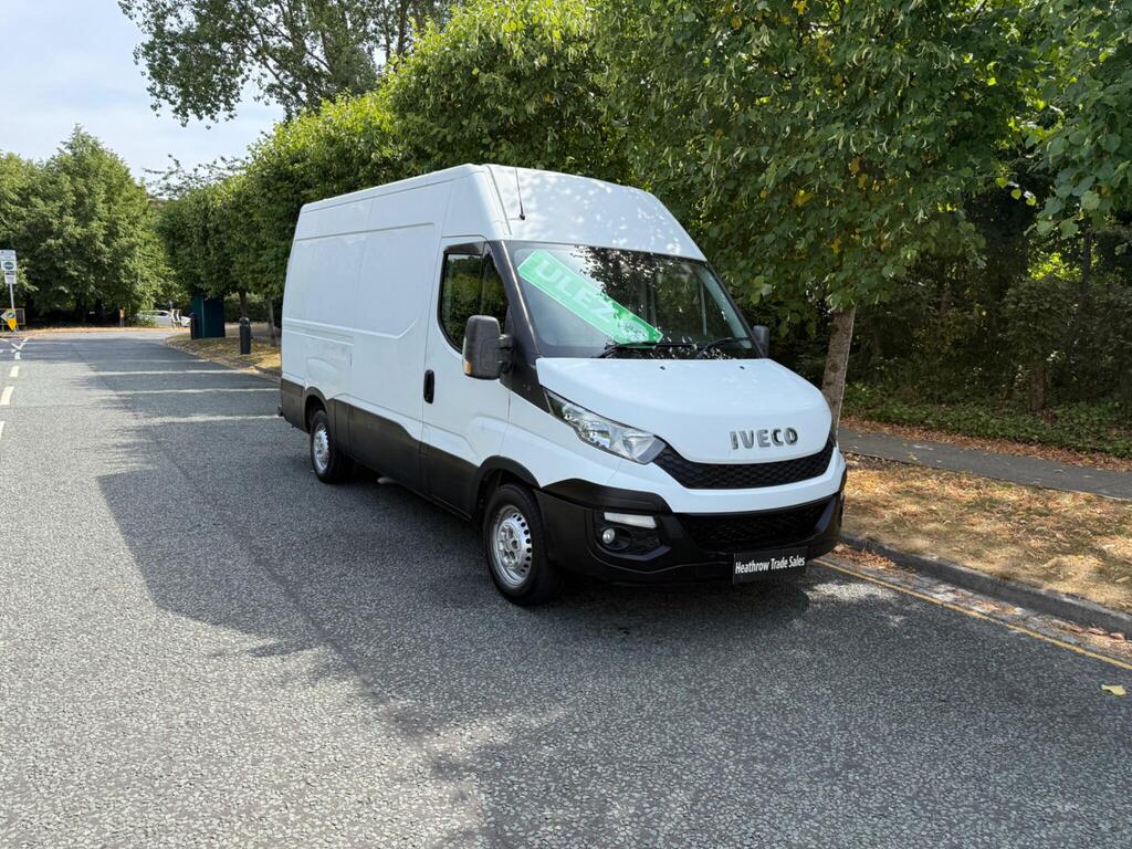 Iveco Daily Panel Van 2.3 TD 16V 35S 3520 HiMatic L2 H2 5dr