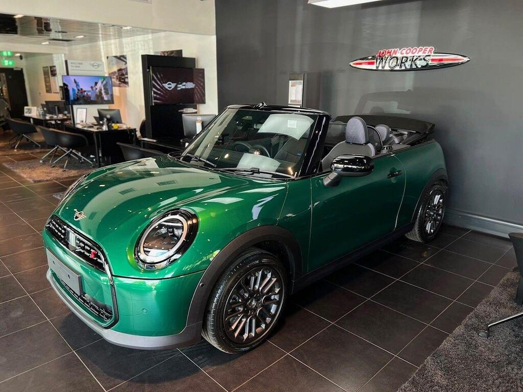 MINI Cooper Convertible