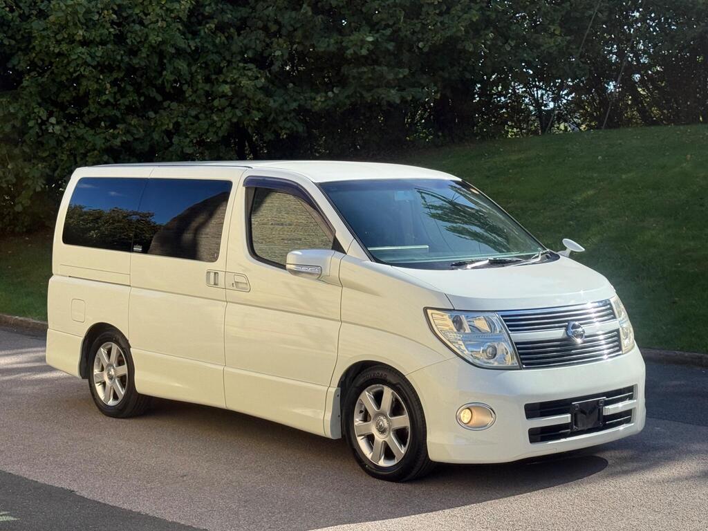 Nissan Elgrand MPV 3.5 V6 4WD HIGHWAY STAR PETROL AUTO ULEZ