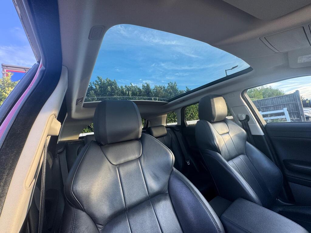 Land Rover Range Rover Evoque 2.0 TD4 SE Auto 4WD Euro 6 (s/s) 5dr thumbnail 8