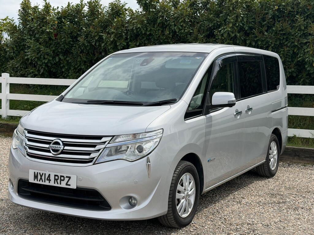 2014 Nissan Serena thumbnail 8