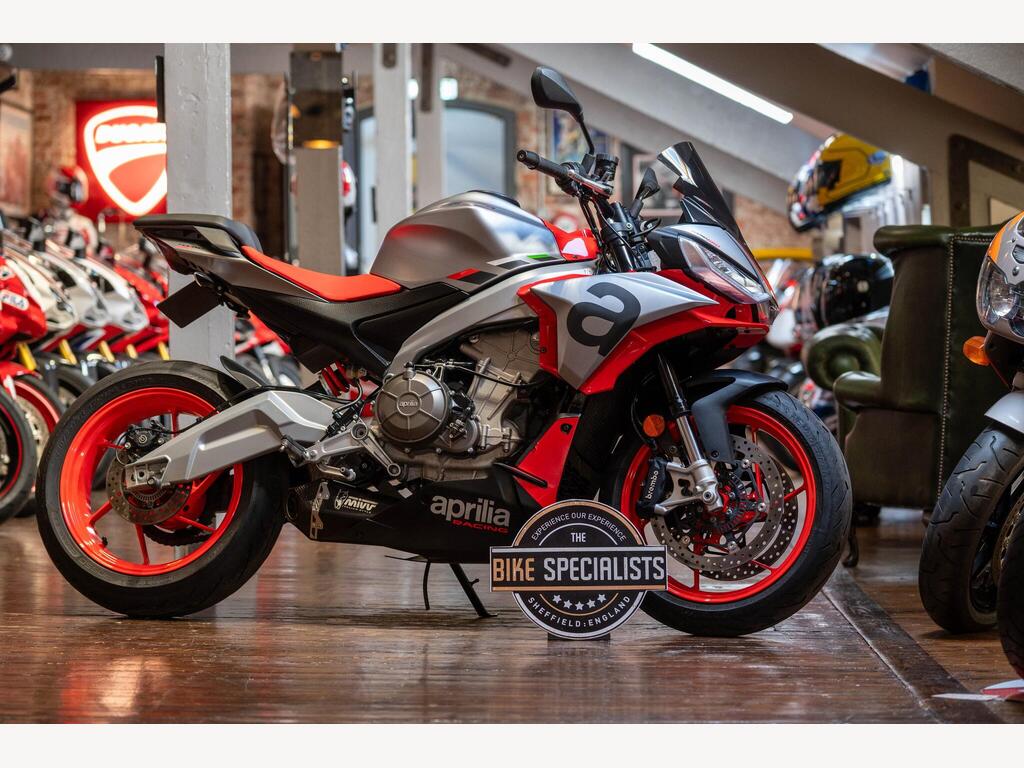 Aprilia Tuono 660