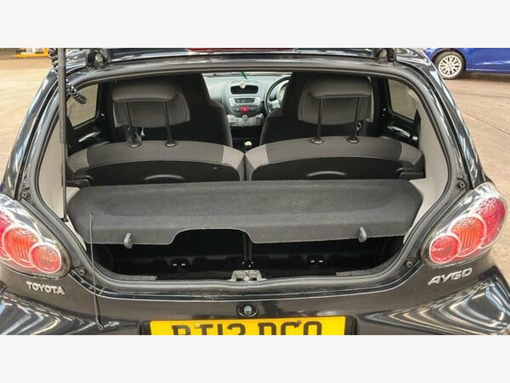 2012 Toyota AYGO thumbnail 13