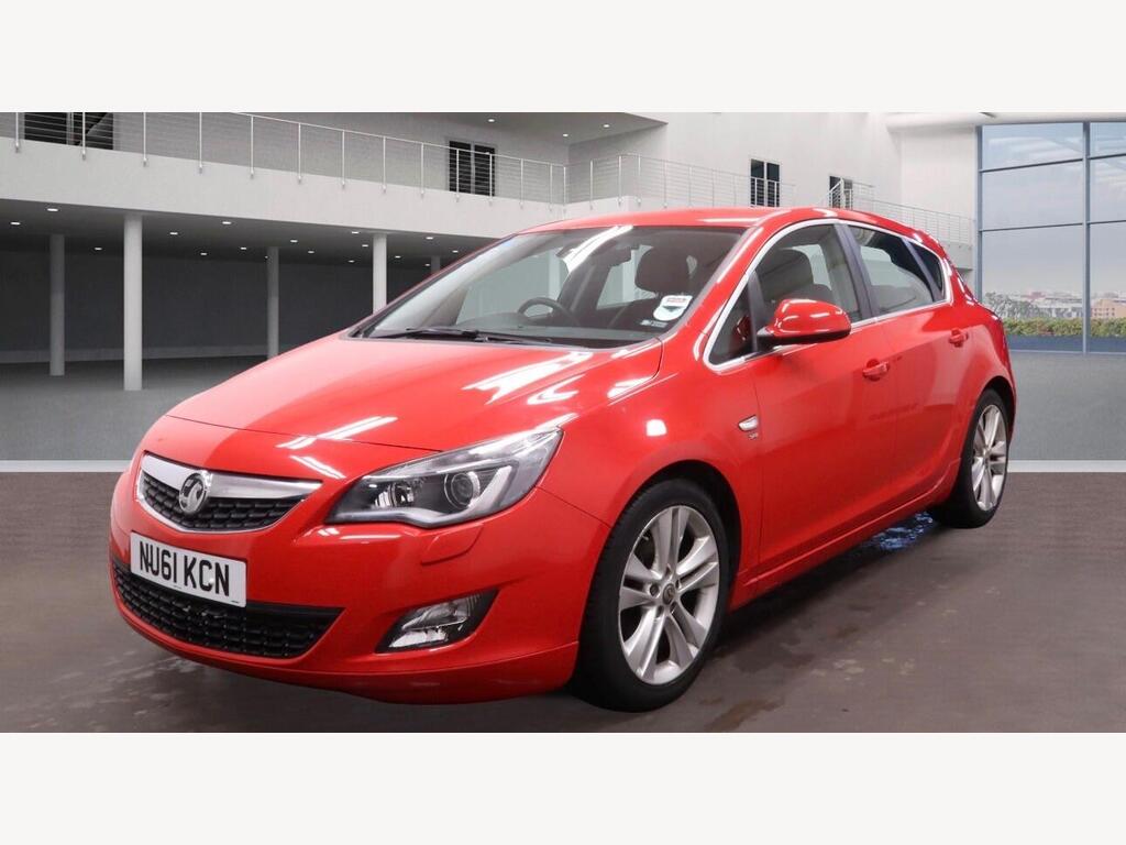 2011 Vauxhall Astra thumbnail 2