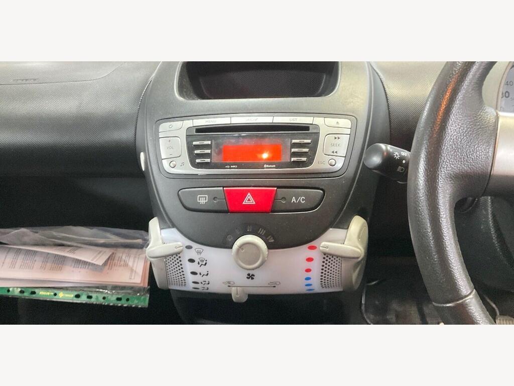 2012 Toyota AYGO thumbnail 7