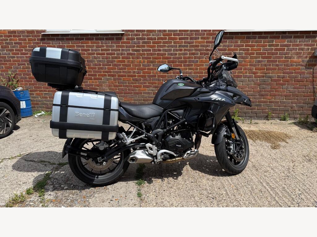 Benelli TRK 502