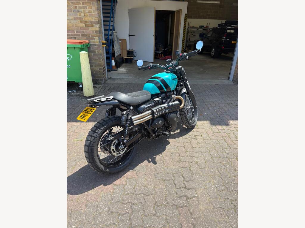 Triumph Scrambler 900