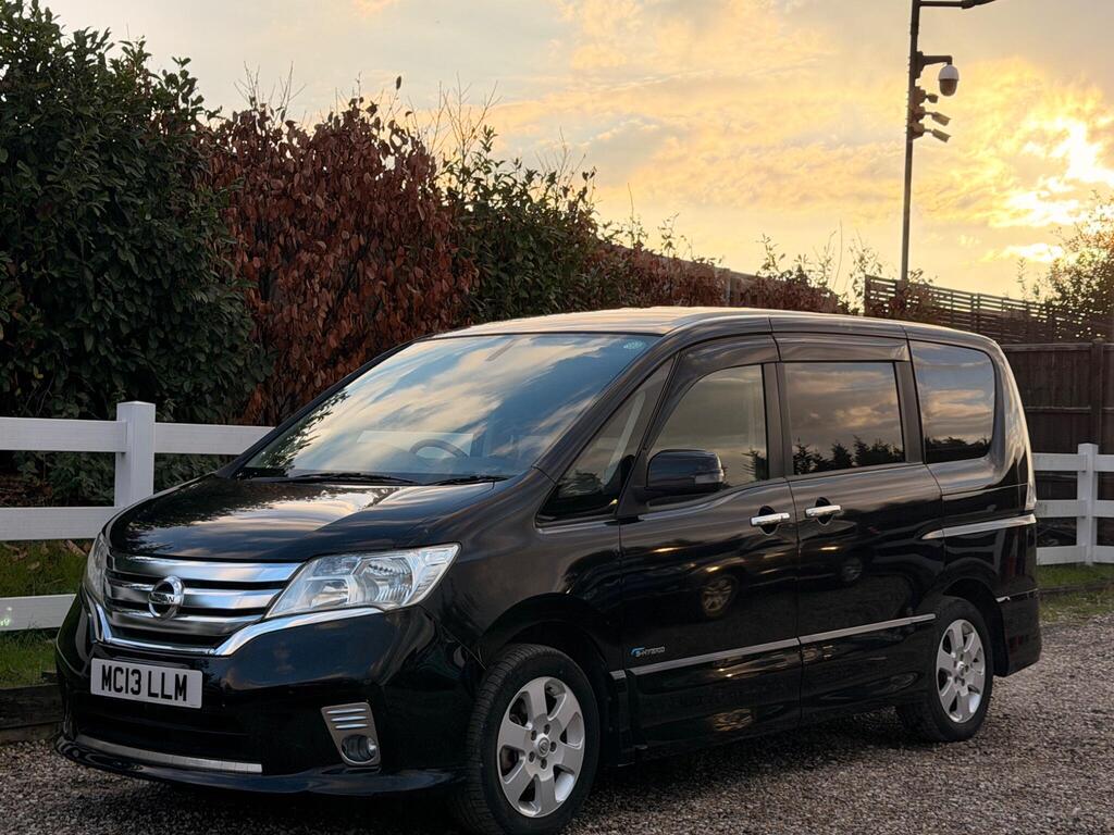 2013 Nissan Serena thumbnail 10