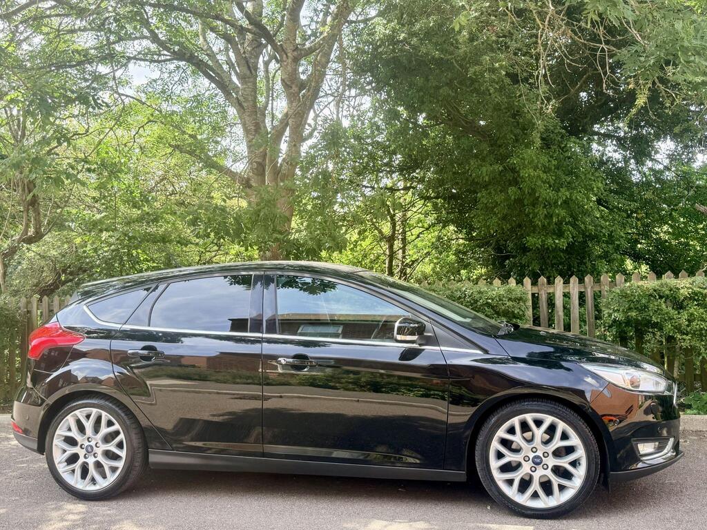 Ford Focus Hatchback 1.0T EcoBoost Titanium X Auto Euro 6 (s/s) 5dr