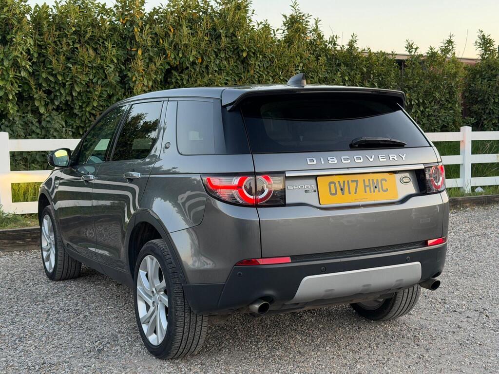 2017 Land Rover Discovery Sport thumbnail 9