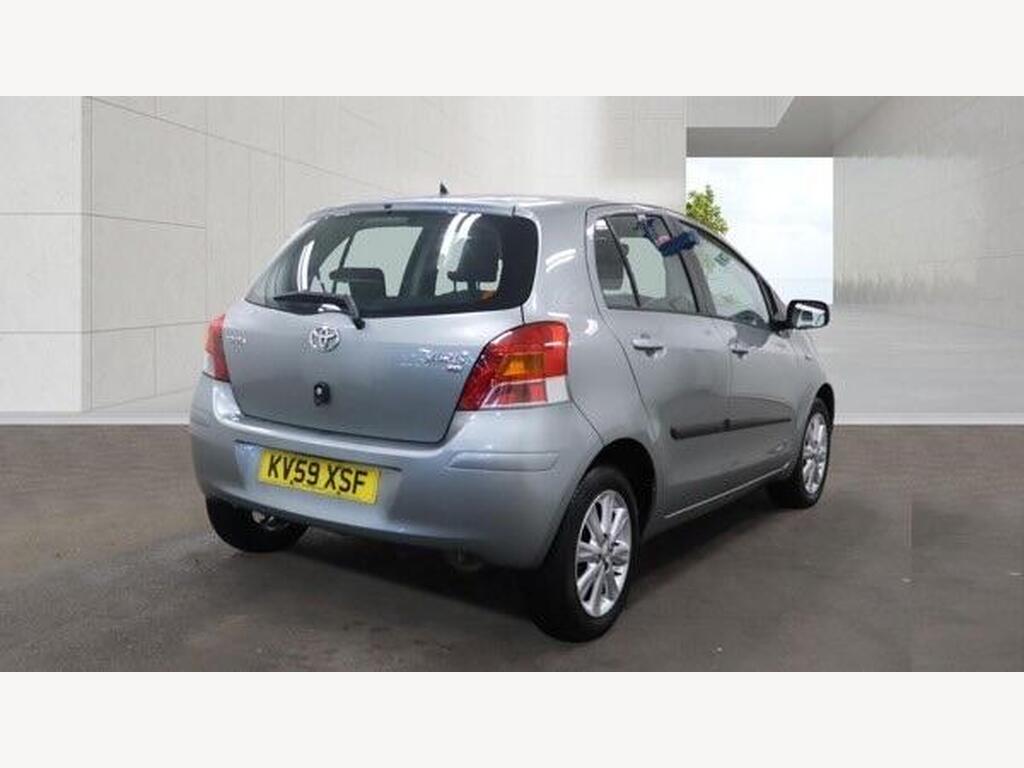 2009 Toyota Yaris thumbnail 8