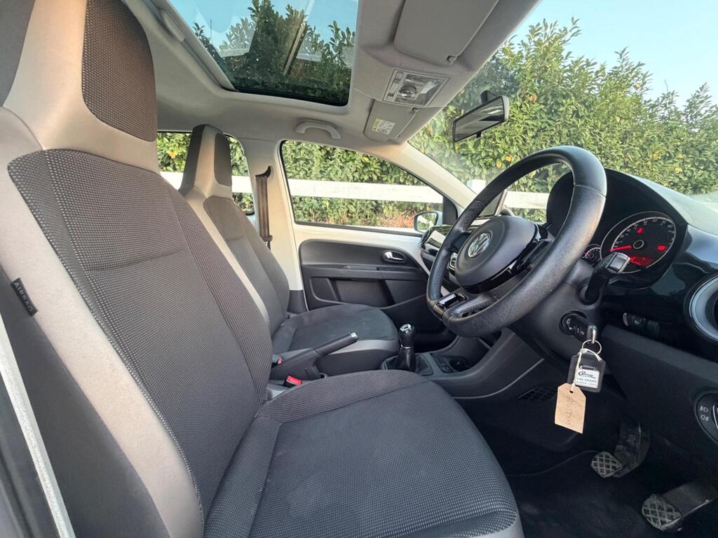 2015 Volkswagen up! thumbnail 16