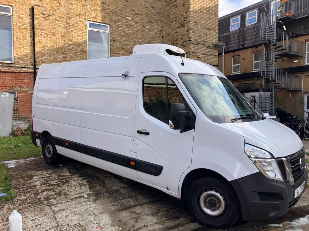 Nissan NV400