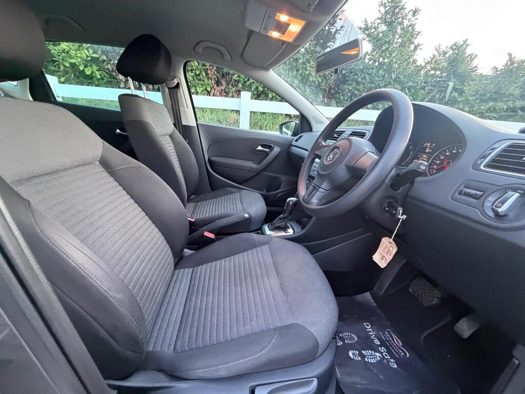 2014 Volkswagen Polo thumbnail 17