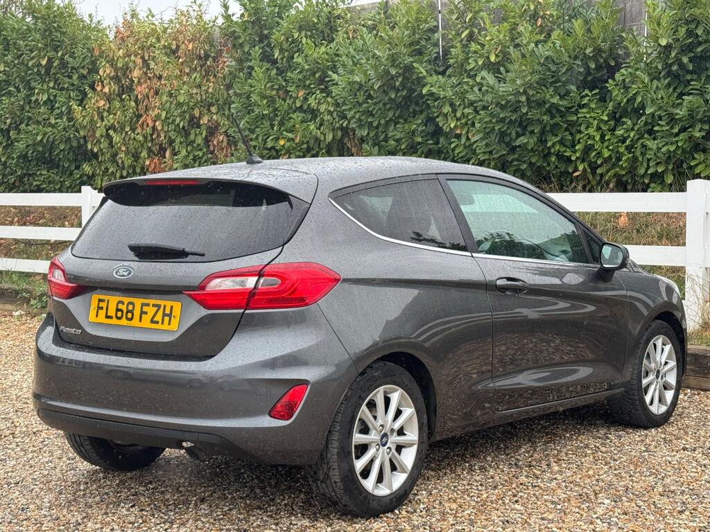 Ford Fiesta 1.0T EcoBoost Titanium Euro 6 (s/s) 3dr thumbnail 26