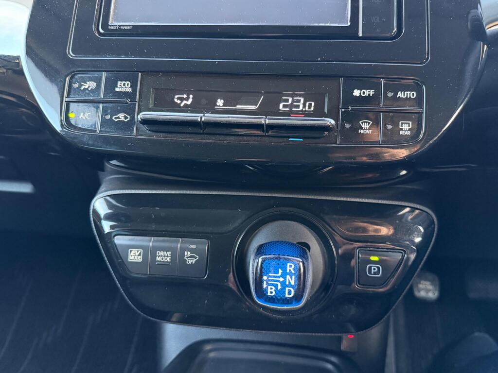 2019 Toyota Prius thumbnail 25