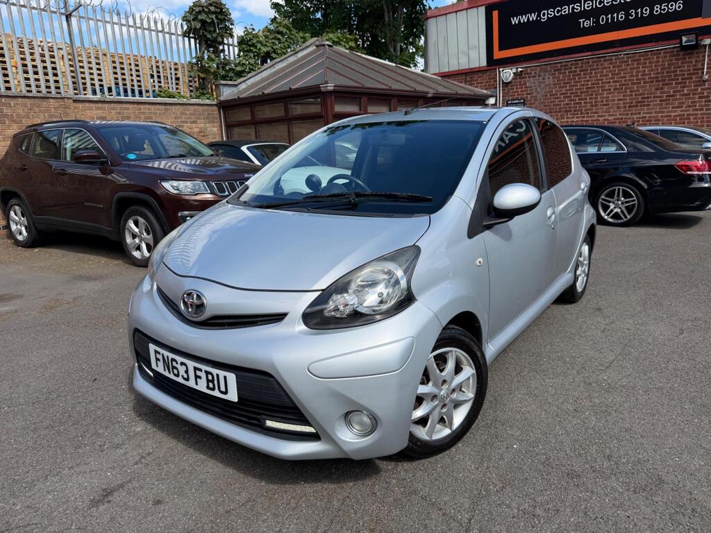 Toyota AYGO Hatchback 1.0 VVT-i Mode Euro 5 5dr