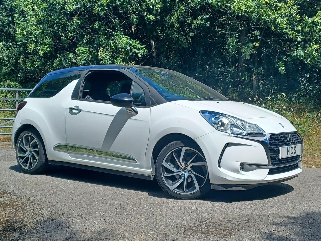 DS AUTOMOBILES DS 3 Hatchback 1.2 PureTech Connected Chic Euro 6 3dr