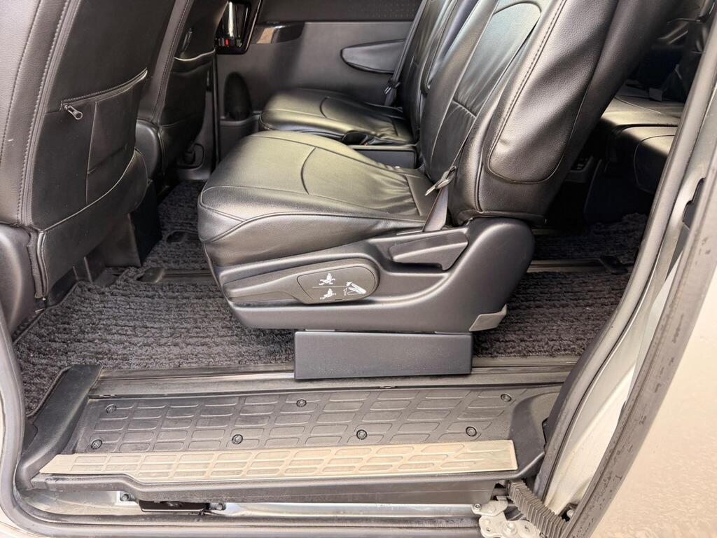 2014 Toyota Voxy thumbnail 61