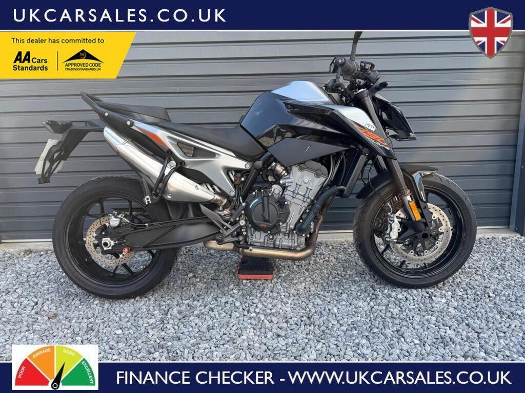 KTM 790 Duke