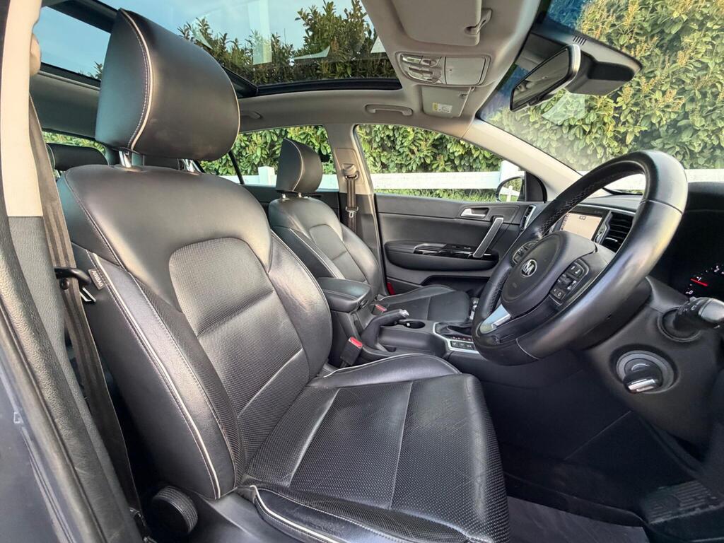 2017 Kia Sportage thumbnail 18