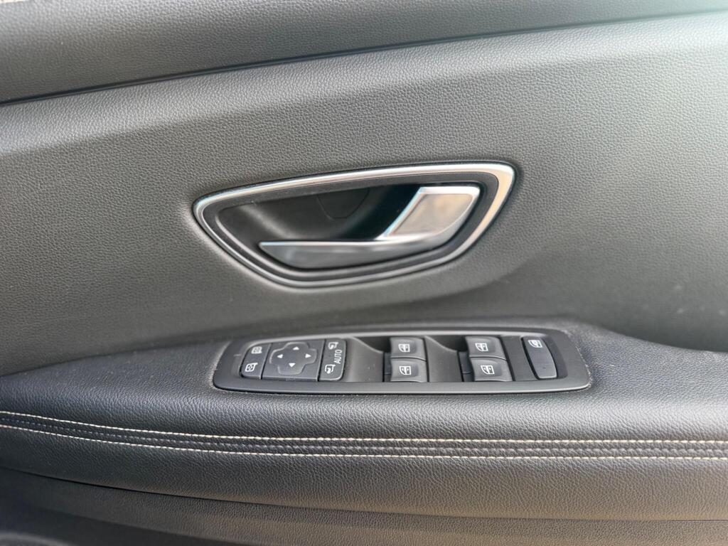 Renault Grand Scenic 1.6 dCi Dynamique S Nav Euro 6 (s/s) 5dr thumbnail 24