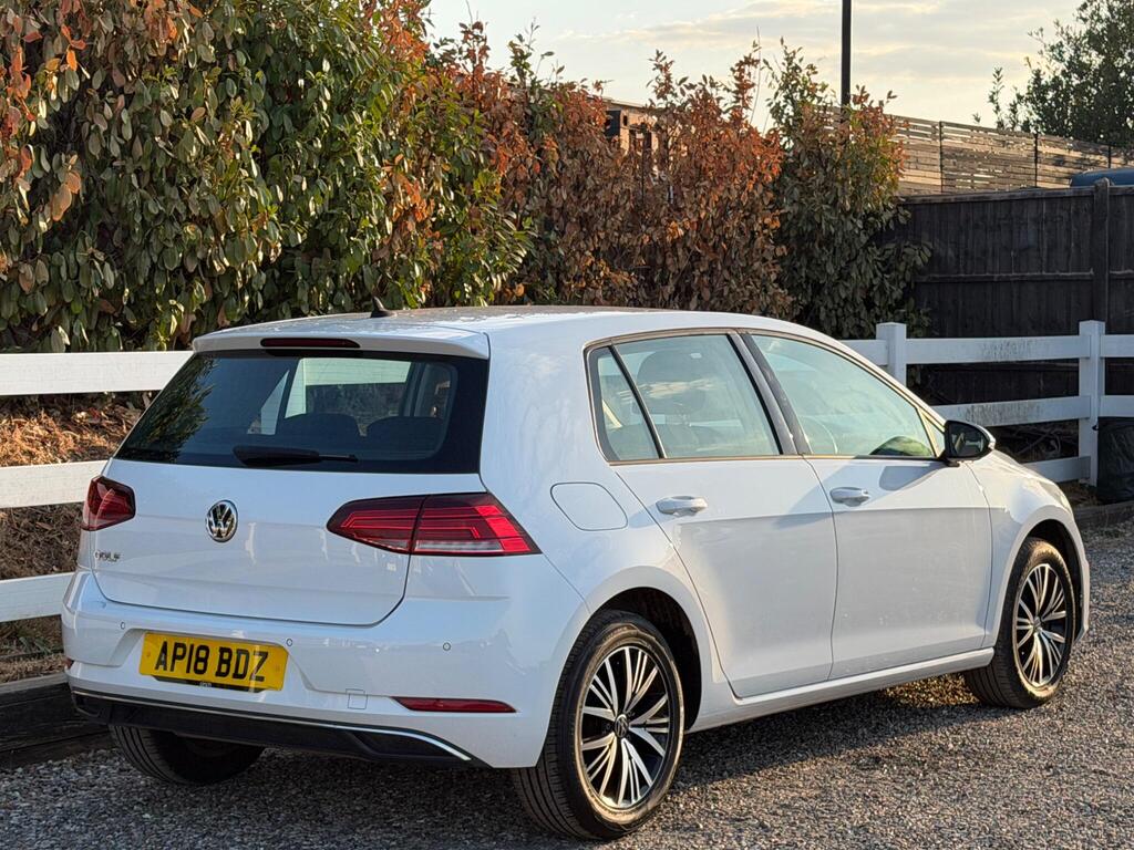 2018 Volkswagen Golf thumbnail 14