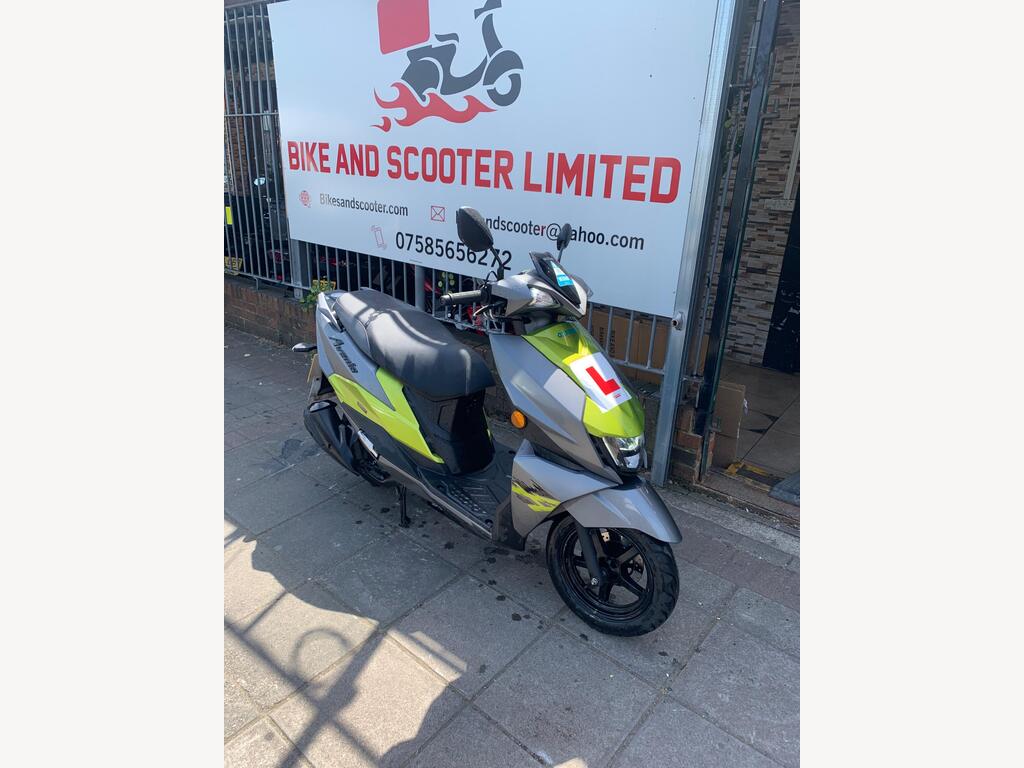 Suzuki Avenis 125 Scooter 125 CVT Euro 5