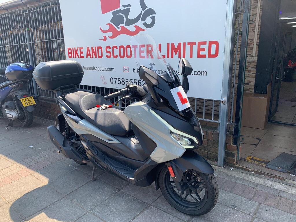 Honda Forza 125 Scooter 125 CVT V-Belt Euro 5