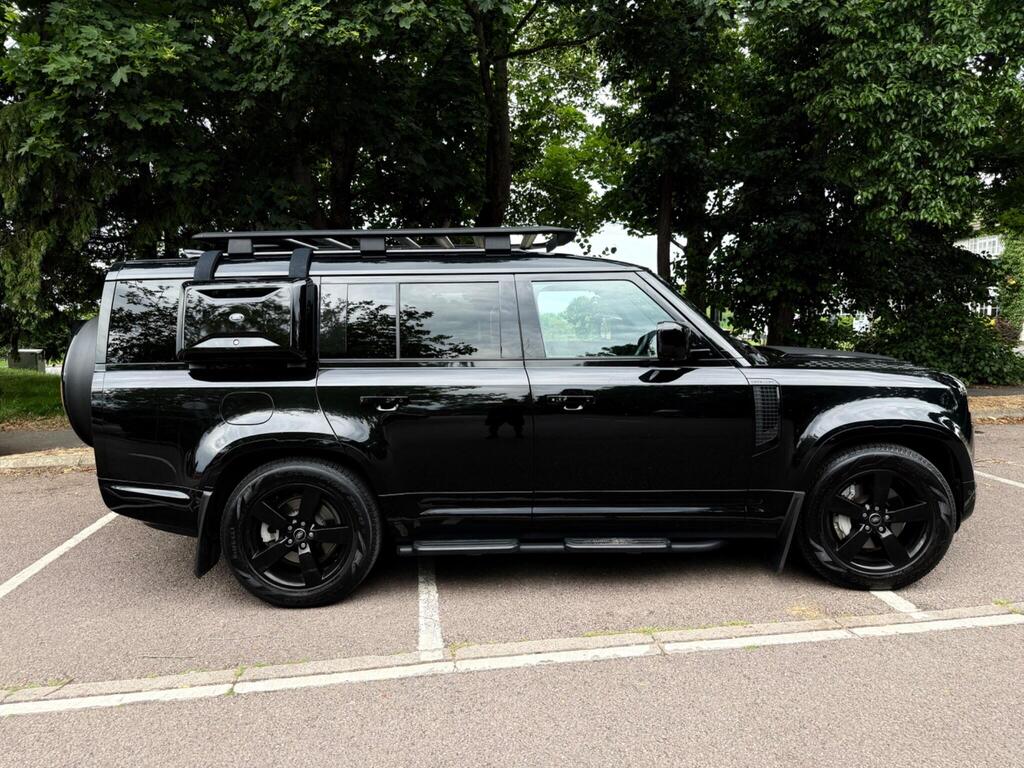 Land Rover Defender 130