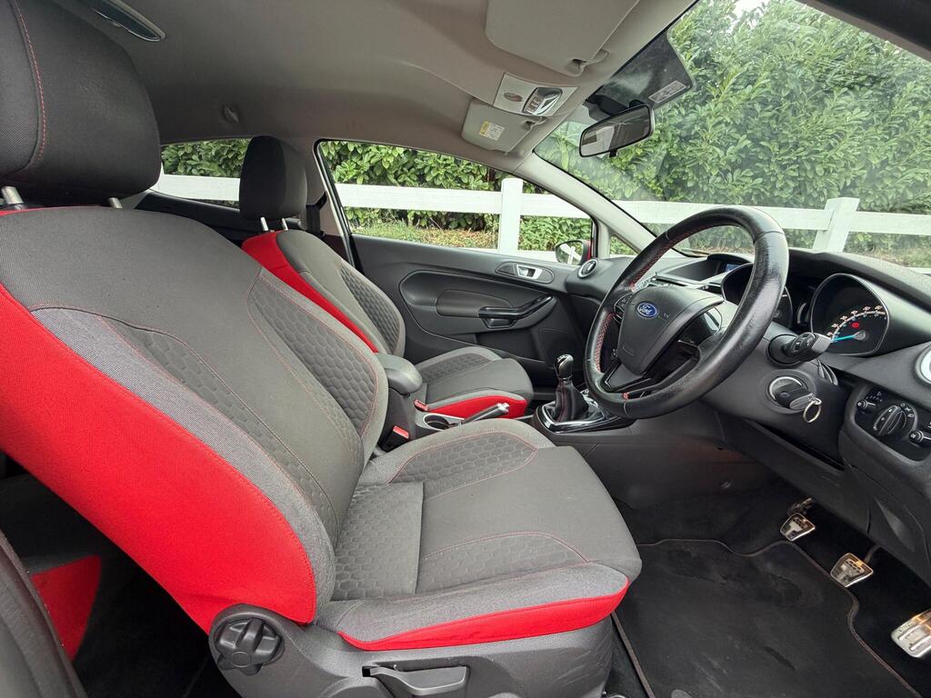Ford Fiesta 1.0T EcoBoost Zetec S Euro 6 (s/s) 3dr thumbnail 12