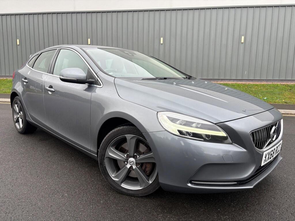 Volvo V40 Hatchback 1.5 T3 GPF Inscription Auto Euro 6 (s/s) 5dr
