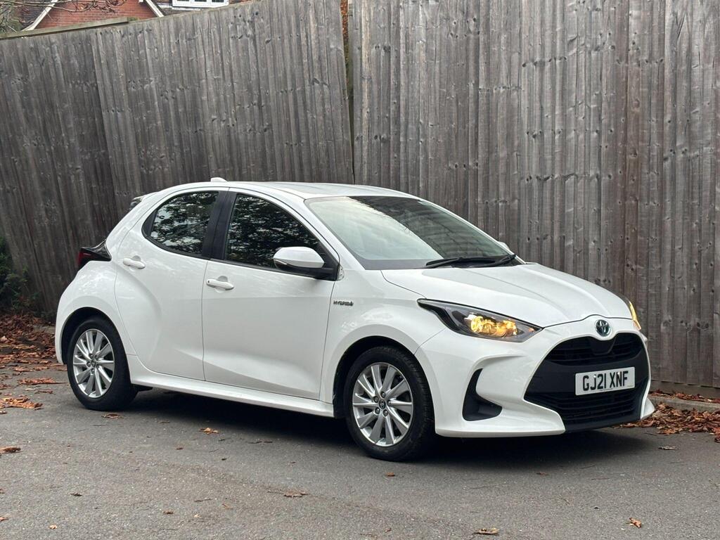 Toyota Yaris Hatchback 1.5 VVT-h Icon E-CVT Euro 6 (s/s) 5dr