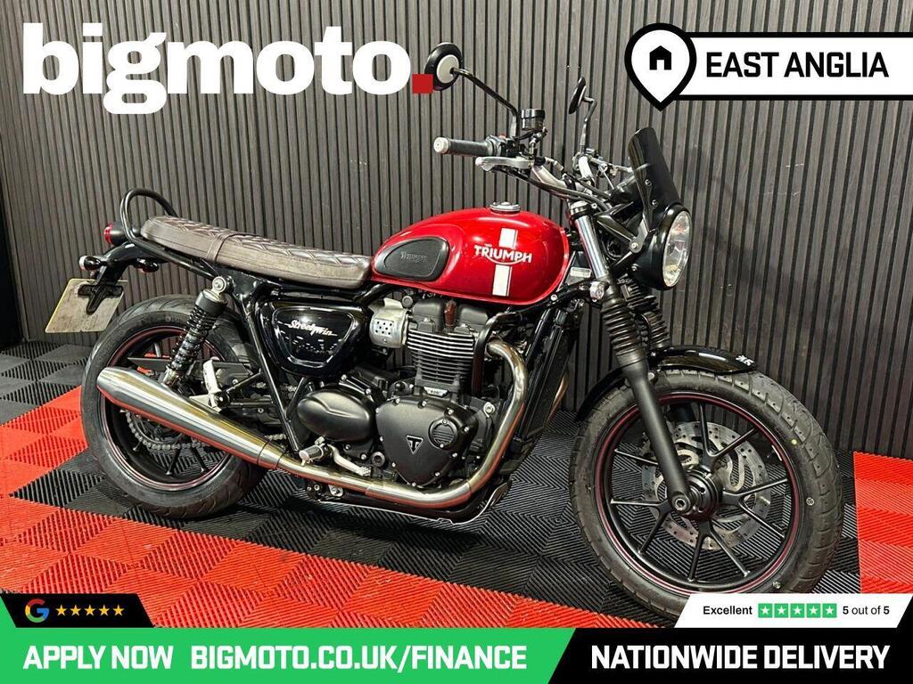 Triumph Street Twin