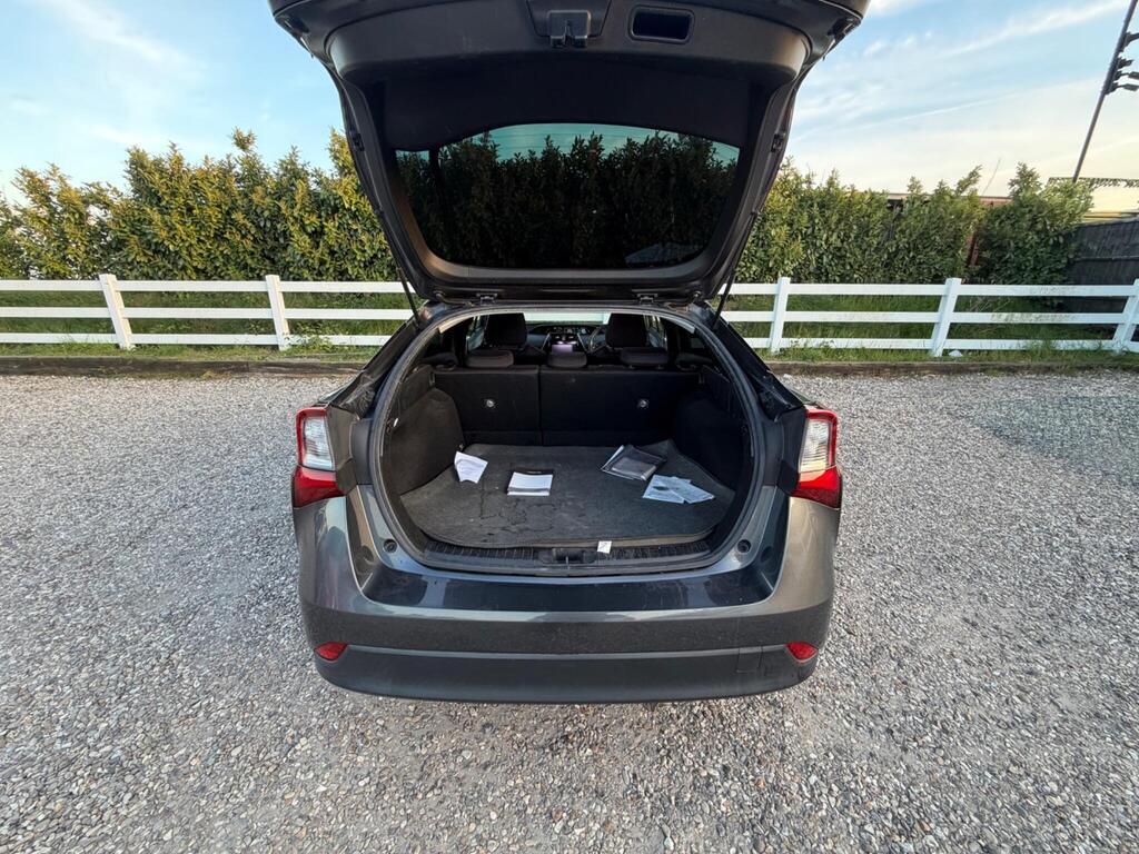 2019 Toyota Prius thumbnail 27