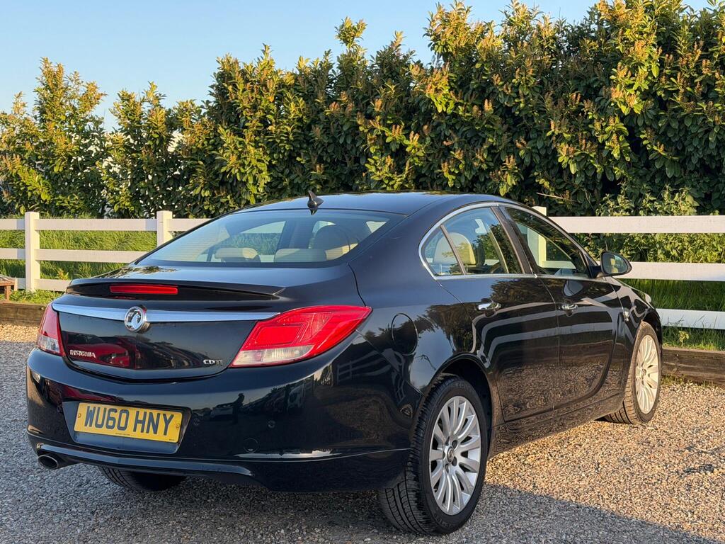2010 Vauxhall Insignia thumbnail 14