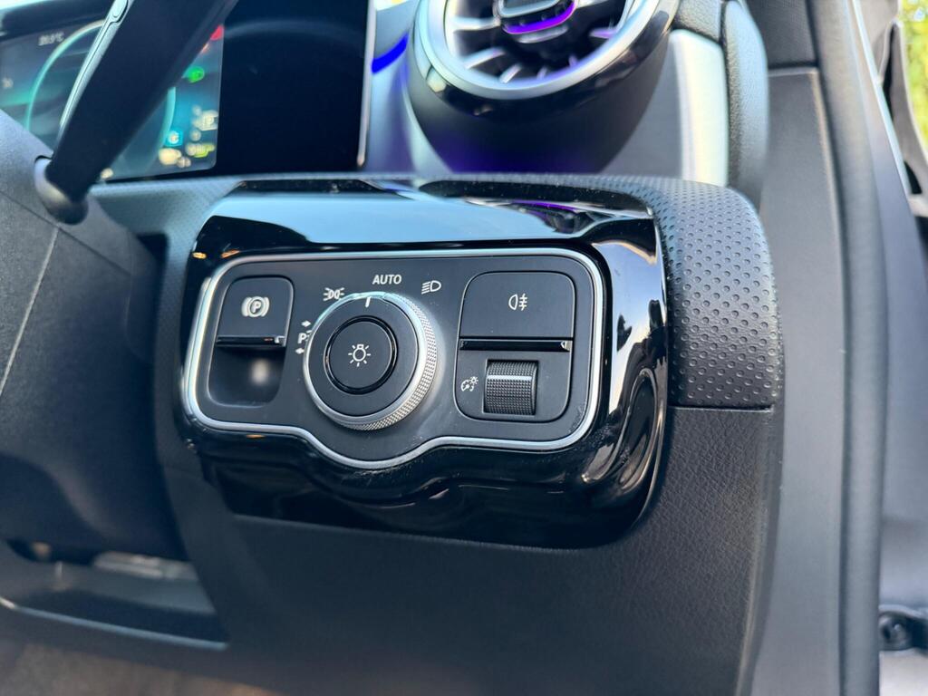 2022 Mercedes-Benz A Class thumbnail 26