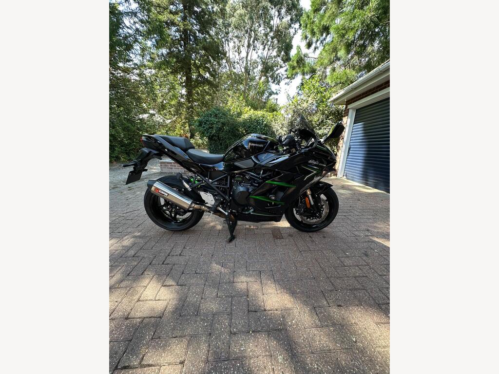 Kawasaki Ninja H2 SX