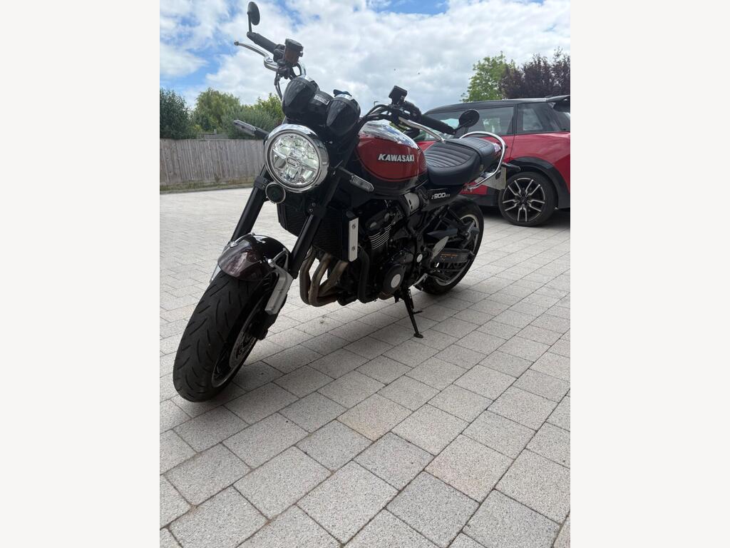 Kawasaki Z900 RS