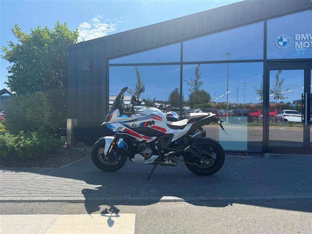 BMW M 1000 XR