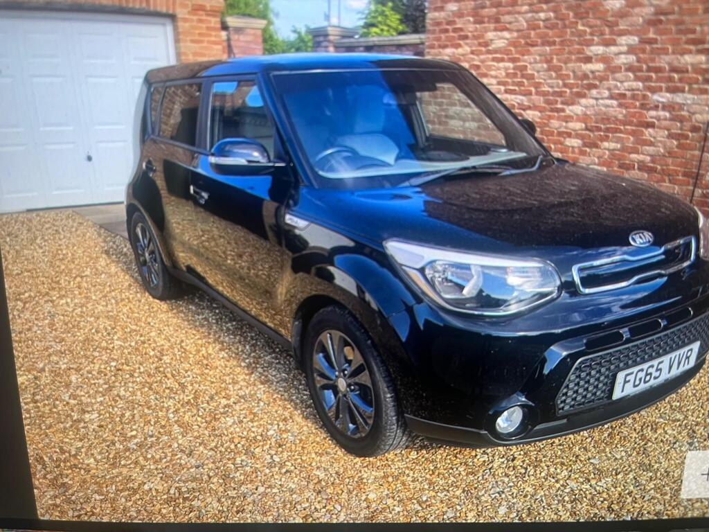 Kia Soul SUV 1.6 GDi Connect Plus Euro 5 5dr