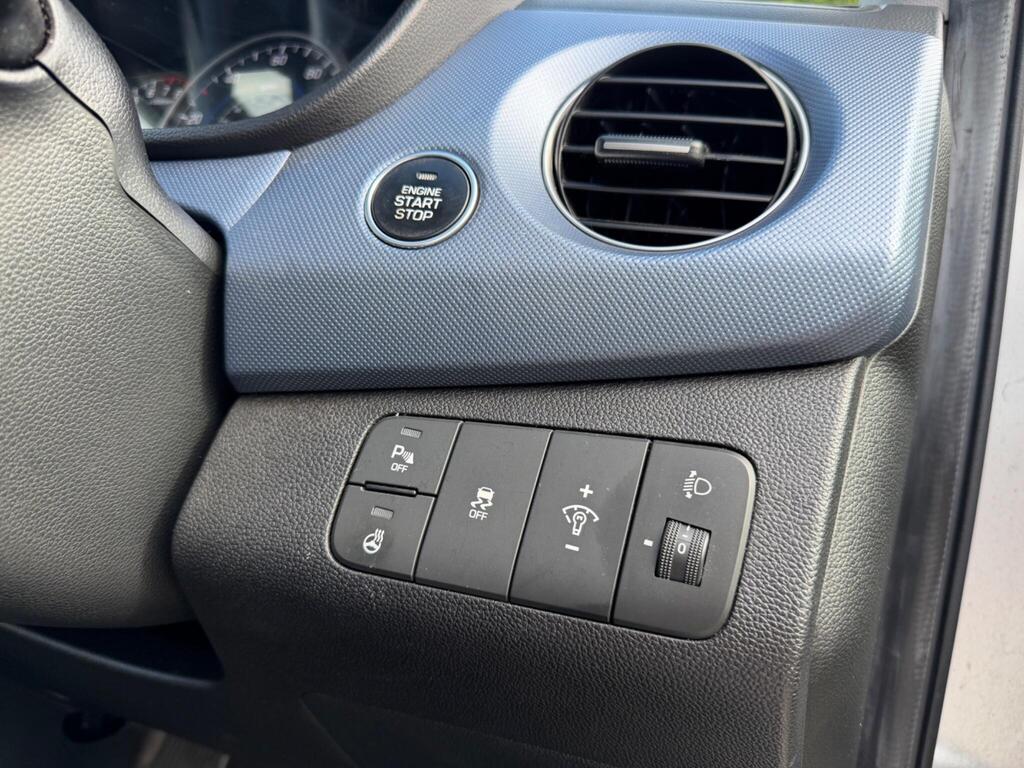 2015 Hyundai i10 thumbnail 26