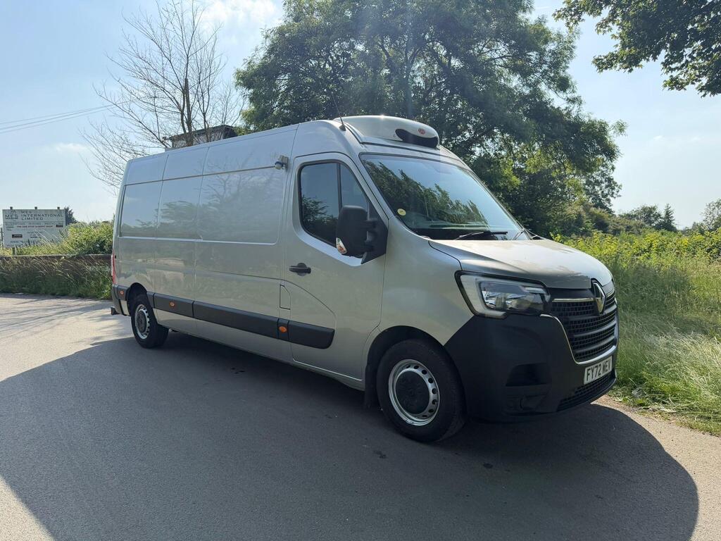 Renault Master Temperature Controlled 2.3 dCi 35 Business FWD LWB Medium Roof Euro 6 4dr