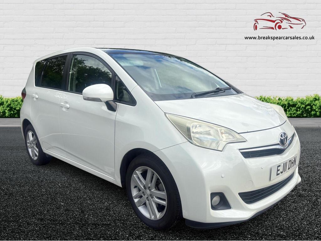 Toyota Verso S MPV 1.33 Dual VVT-i T Spirit Euro 5 5dr