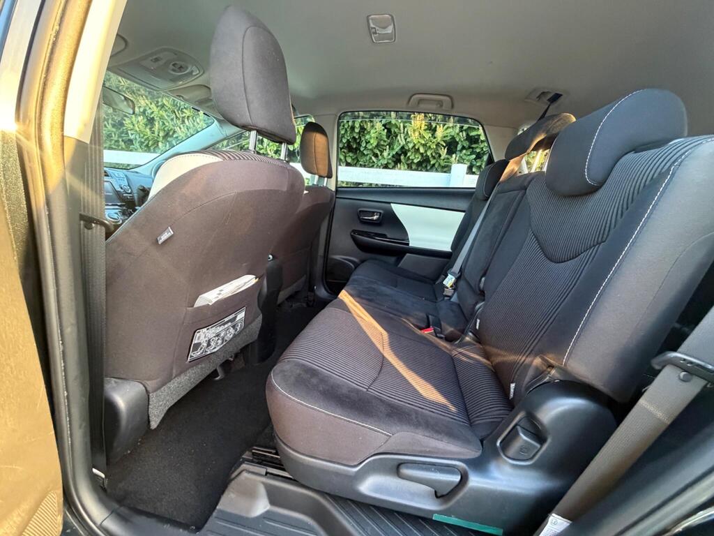 2016 Toyota Prius+ thumbnail 18