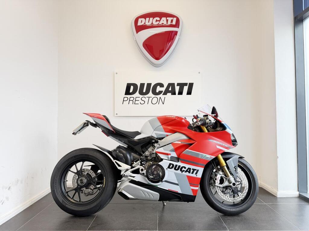 Ducati Panigale V4S