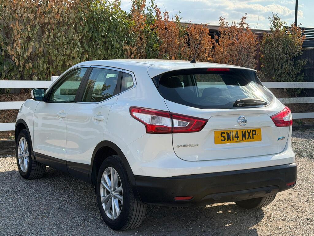 2014 Nissan Qashqai thumbnail 10
