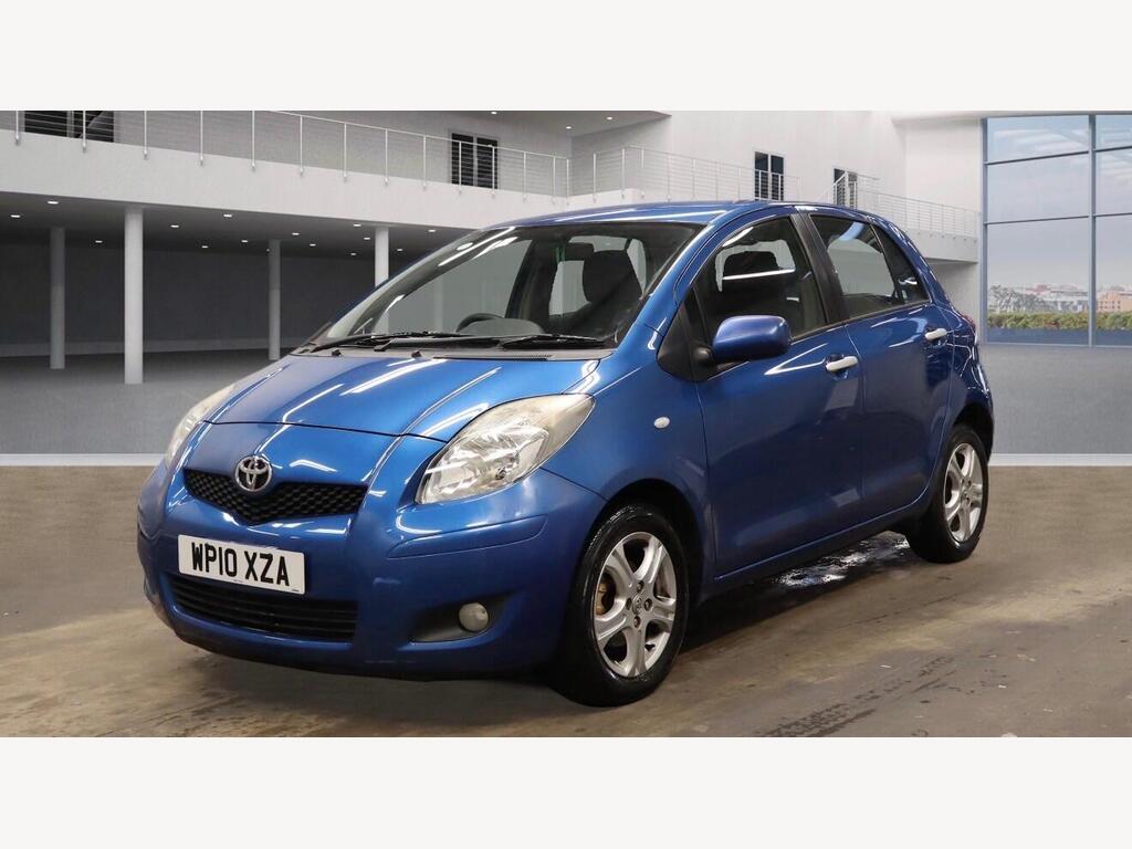 2010 Toyota Yaris thumbnail 2